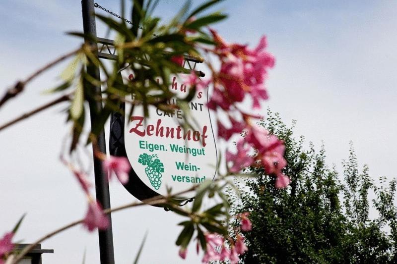 Hotel Zehnthof อือร์ซิก ภายนอก รูปภาพ