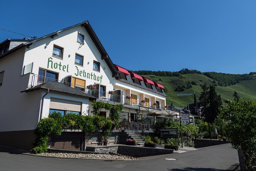 Hotel Zehnthof อือร์ซิก ภายนอก รูปภาพ
