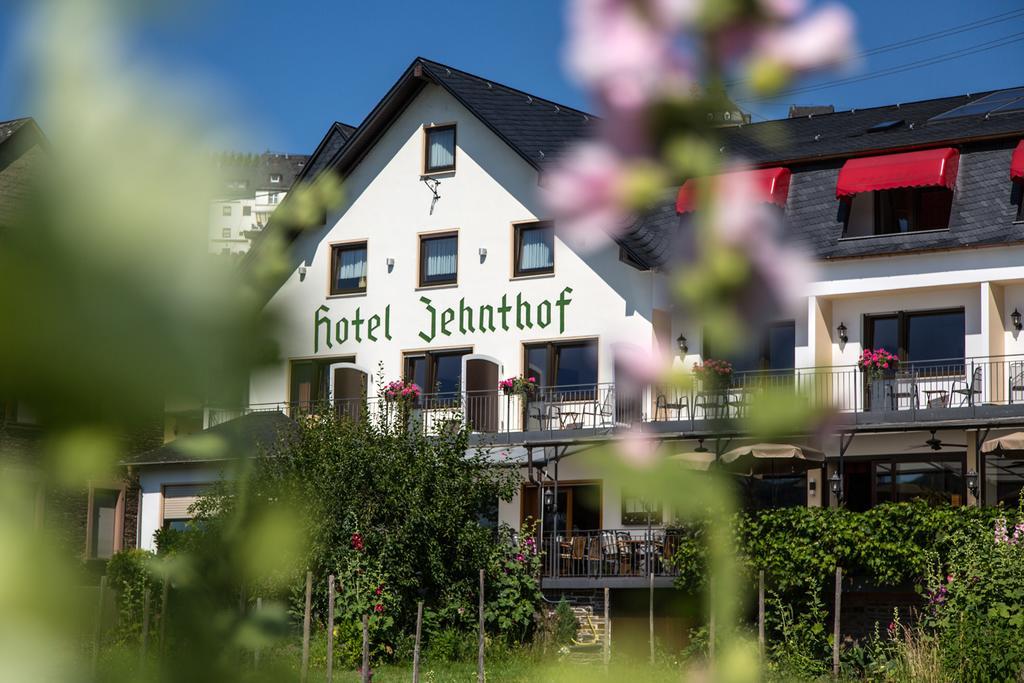 Hotel Zehnthof อือร์ซิก ภายนอก รูปภาพ