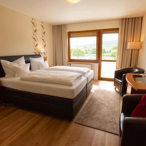 Hotel Zehnthof อือร์ซิก ภายนอก รูปภาพ
