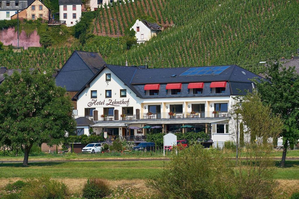Hotel Zehnthof อือร์ซิก ภายนอก รูปภาพ
