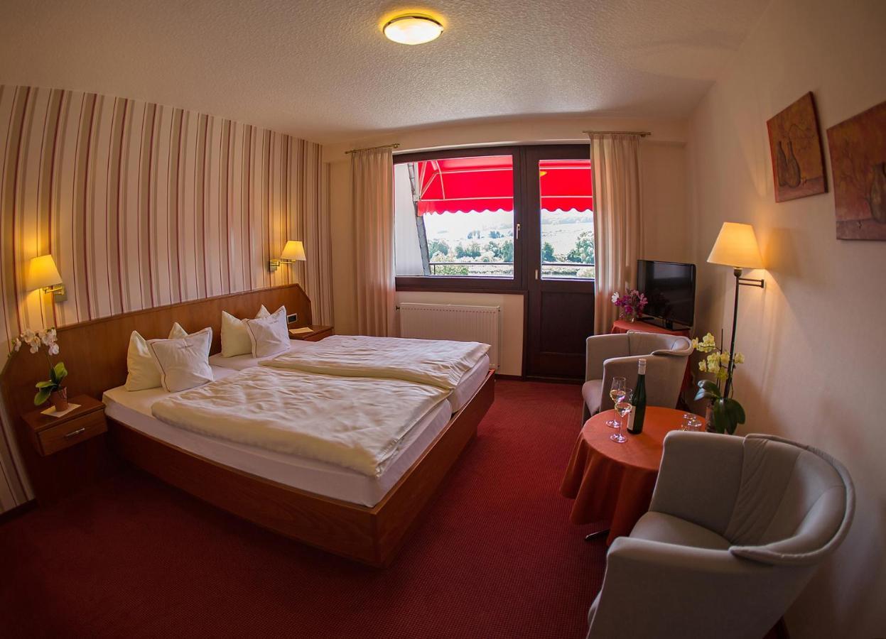 Hotel Zehnthof อือร์ซิก ภายนอก รูปภาพ